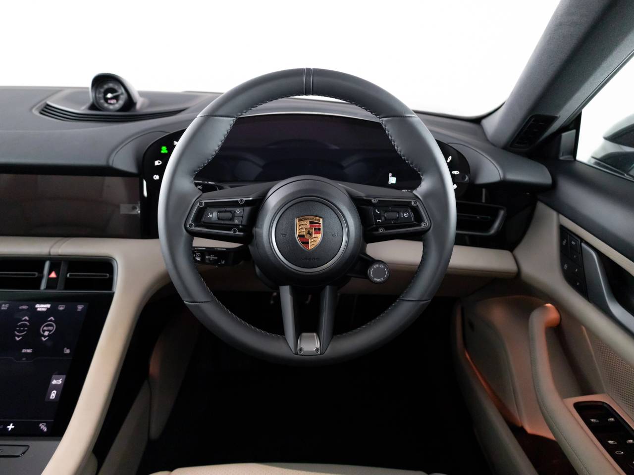 Taycan BASE SPORT TURISMO image 09