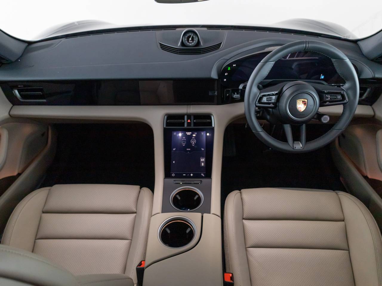 Taycan BASE SPORT TURISMO image 18