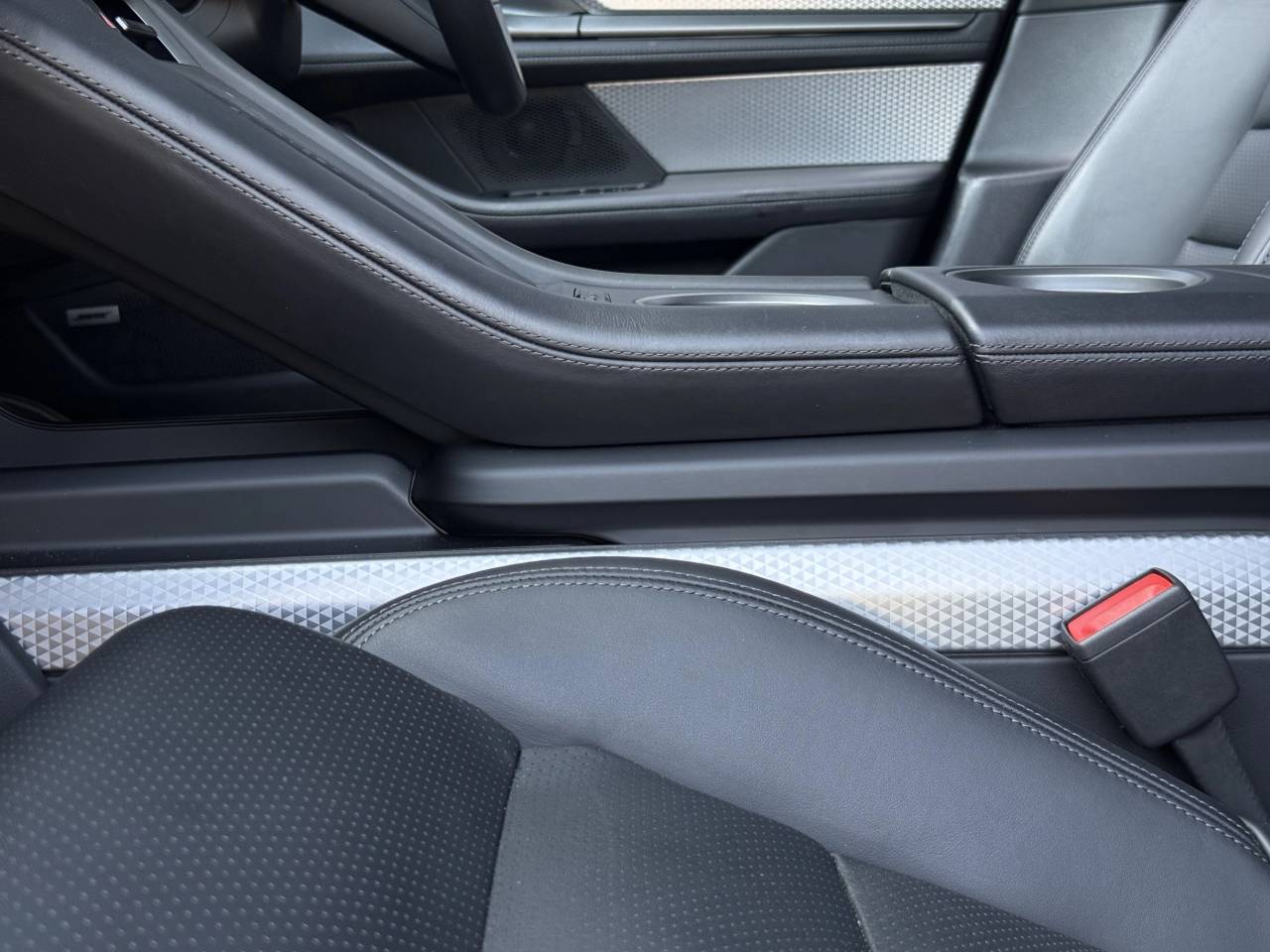 Taycan 4S SPORT TURISMO (12) image 13