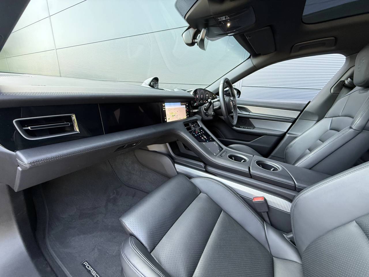 Taycan 4S SPORT TURISMO (12) image 12