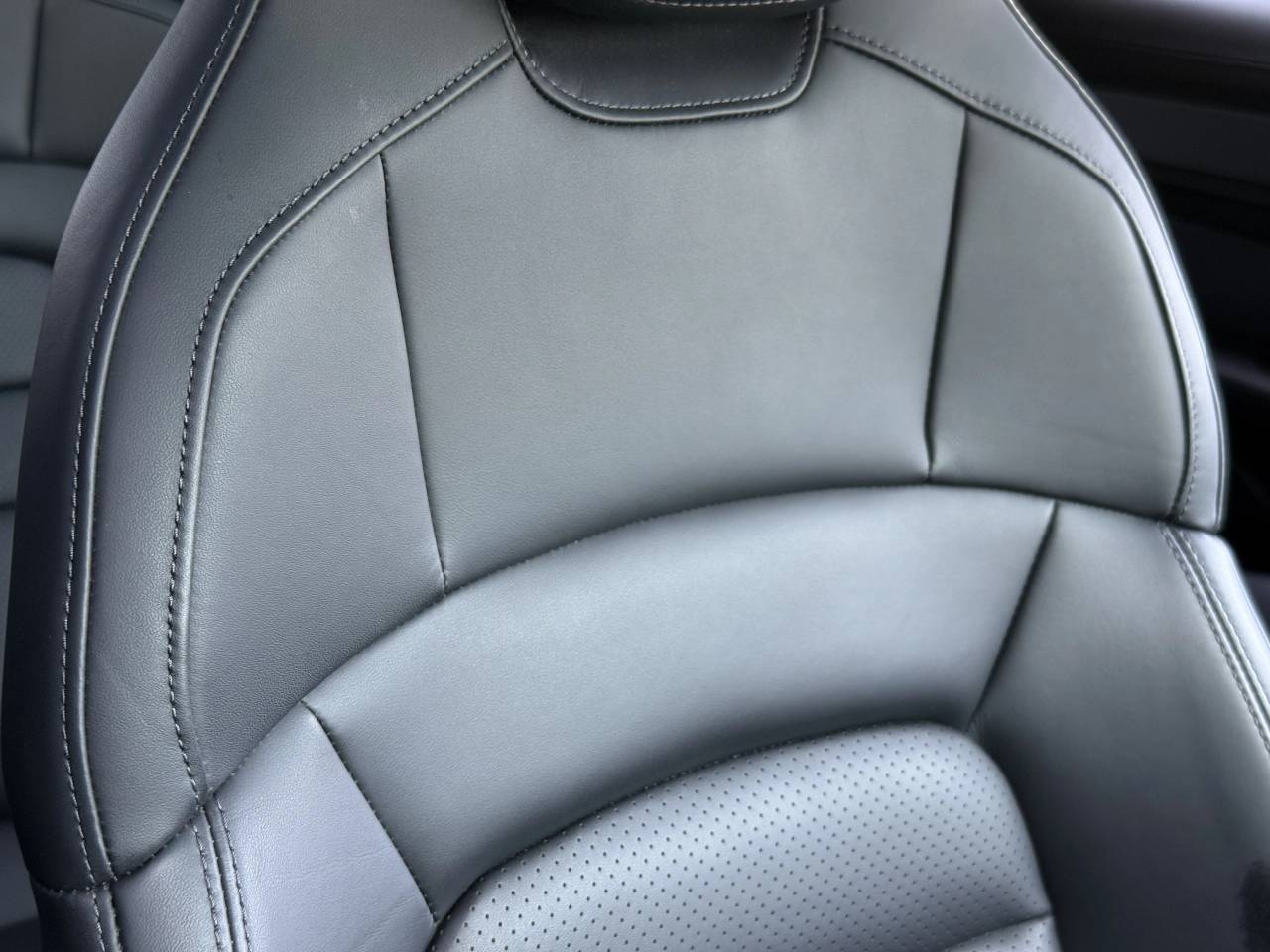 Taycan 4S SPORT TURISMO (12) image 16