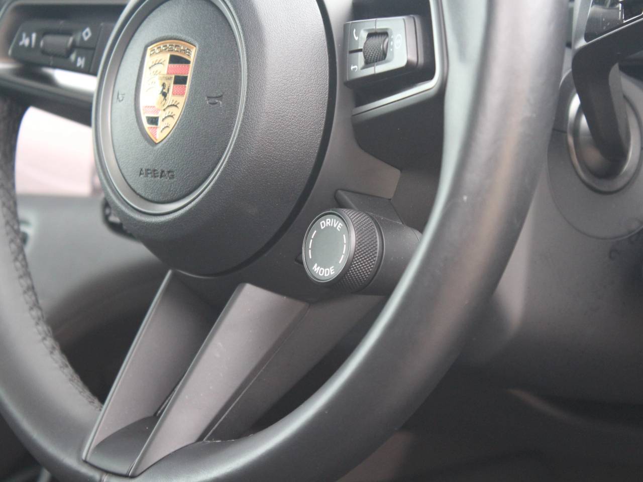 Taycan 4S SPORT TURISMO (9) image 38
