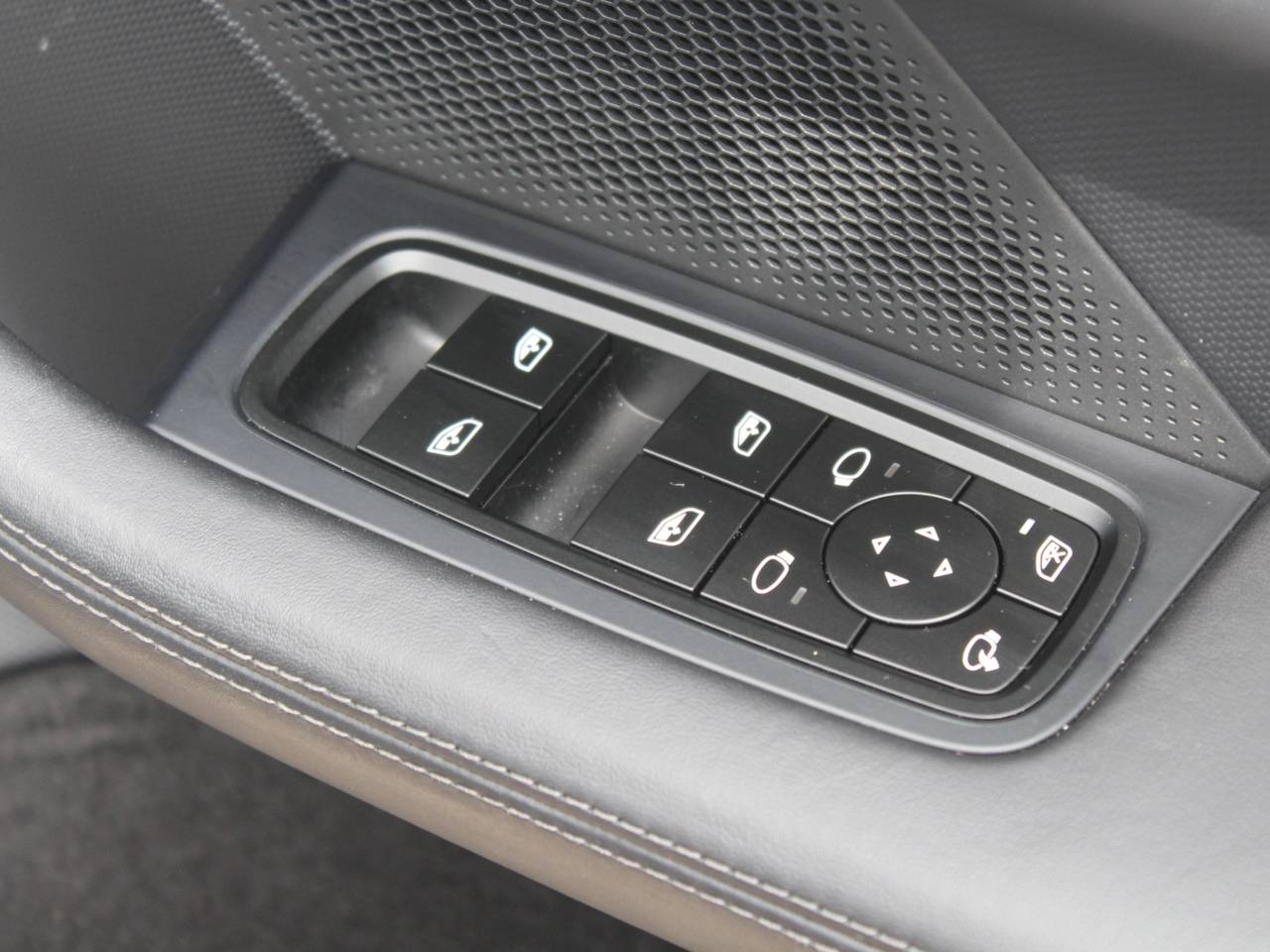 Taycan 4S SPORT TURISMO (9) image 40