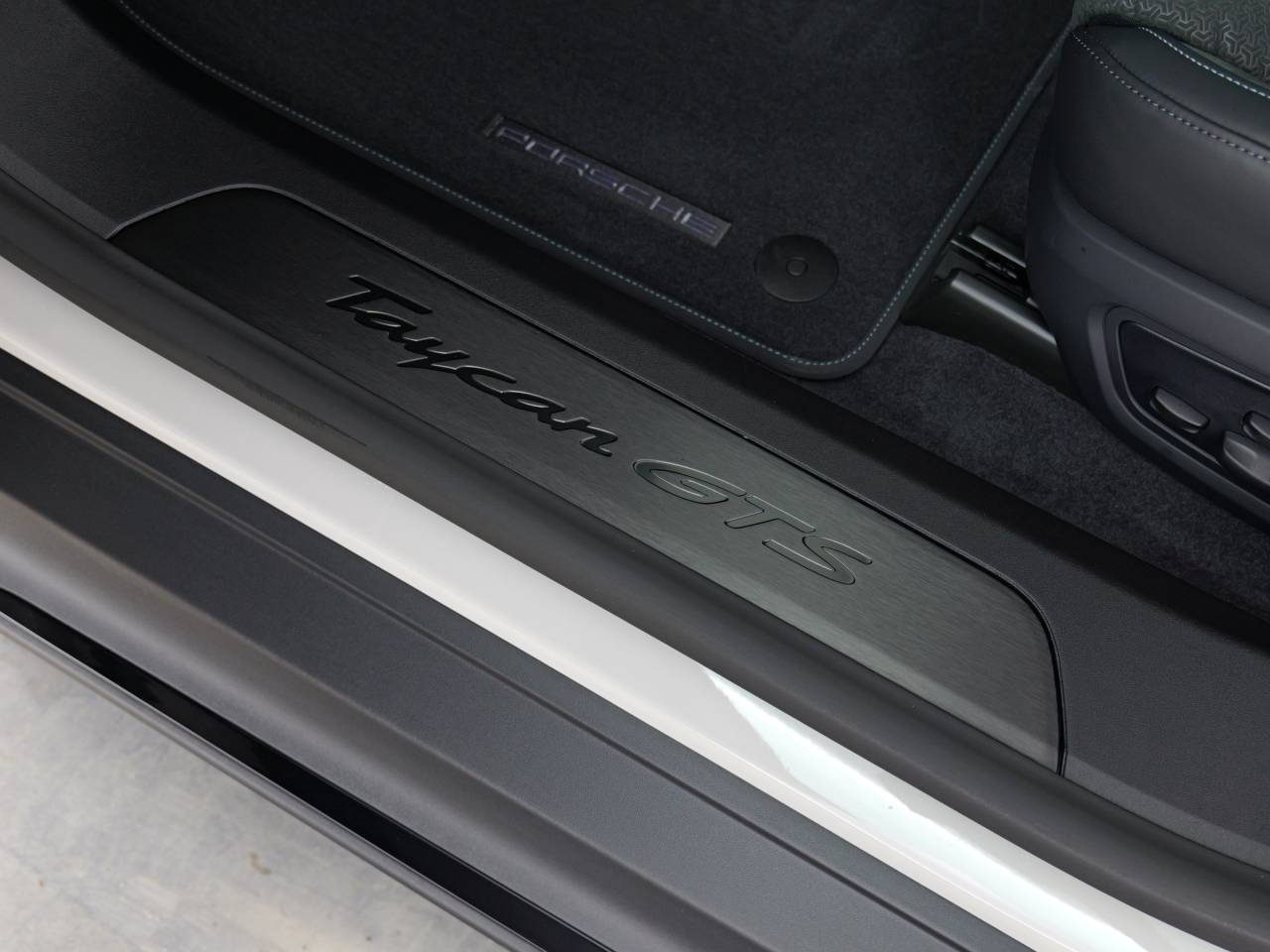 Taycan GTS SPORT TURISMO (6) image 37
