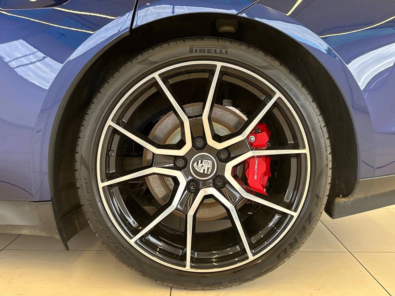 Taycan 4S (93KWH) (18) image 18