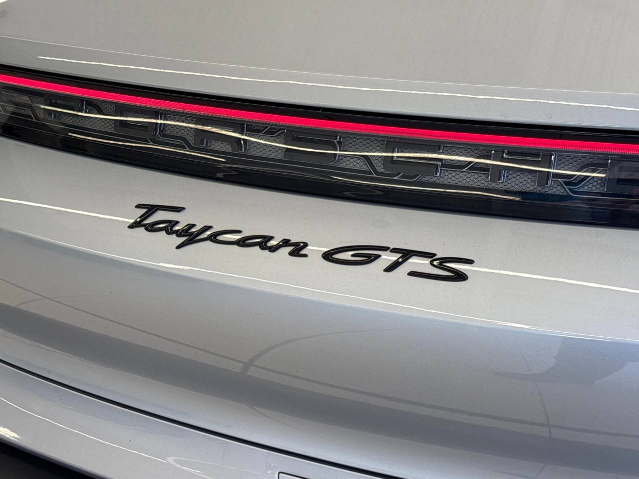 Taycan GTS SPORT TURISMO (3) image 14