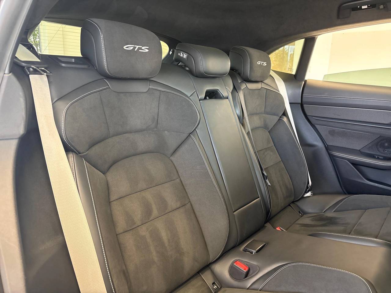 Taycan GTS SPORT TURISMO (3) image 44