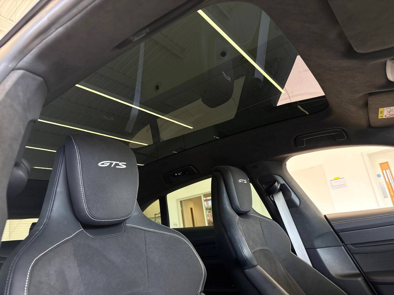 Taycan GTS SPORT TURISMO (3) image 34