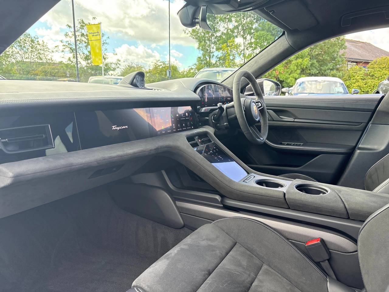 Taycan GTS SPORT TURISMO (3) image 24