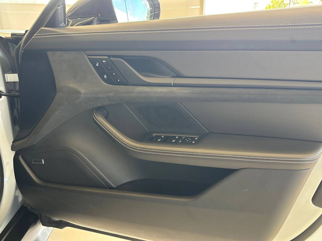 Taycan GTS SPORT TURISMO (3) image 31