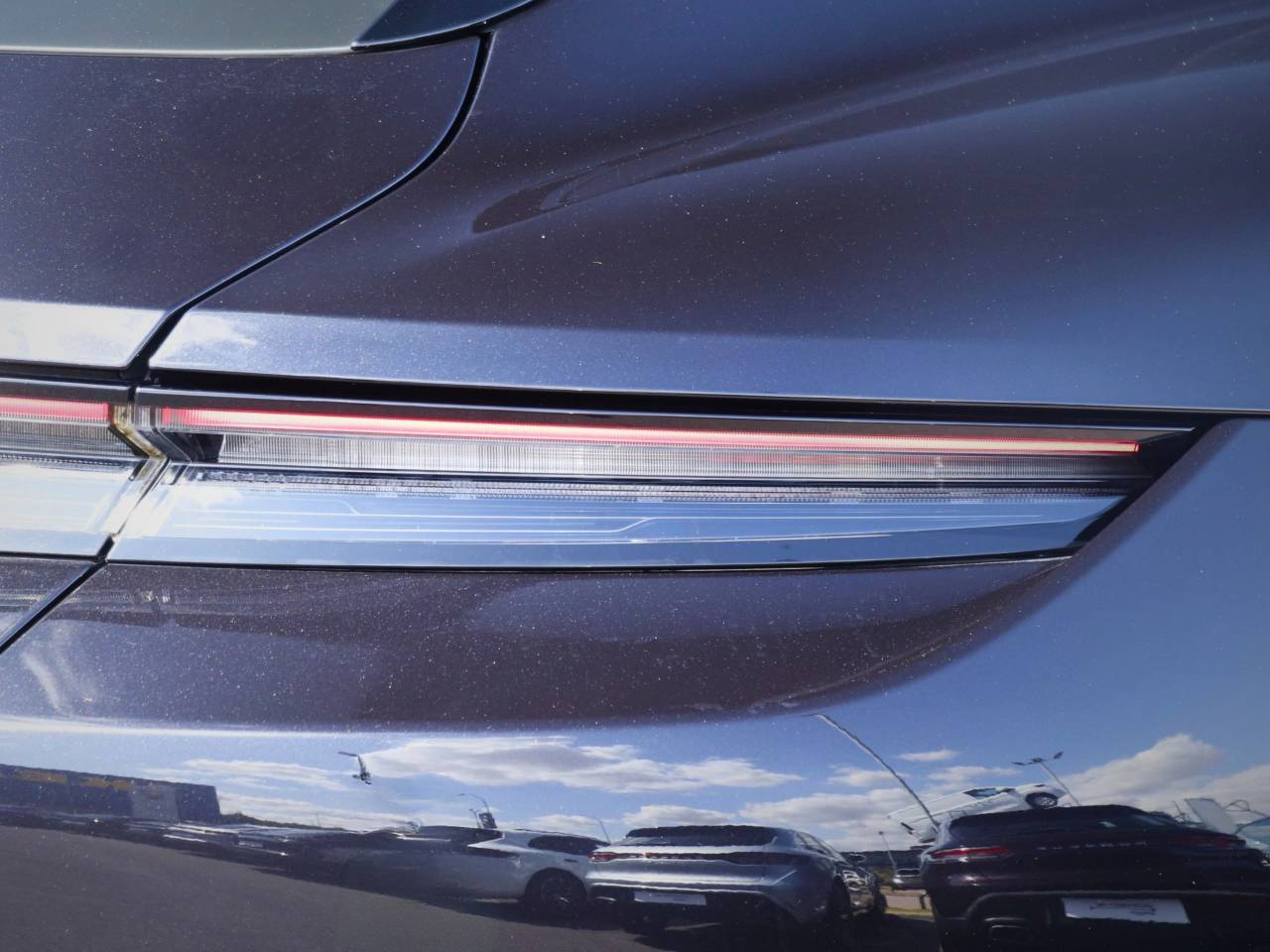 Taycan TURBO S SPORT TURISMO image 10