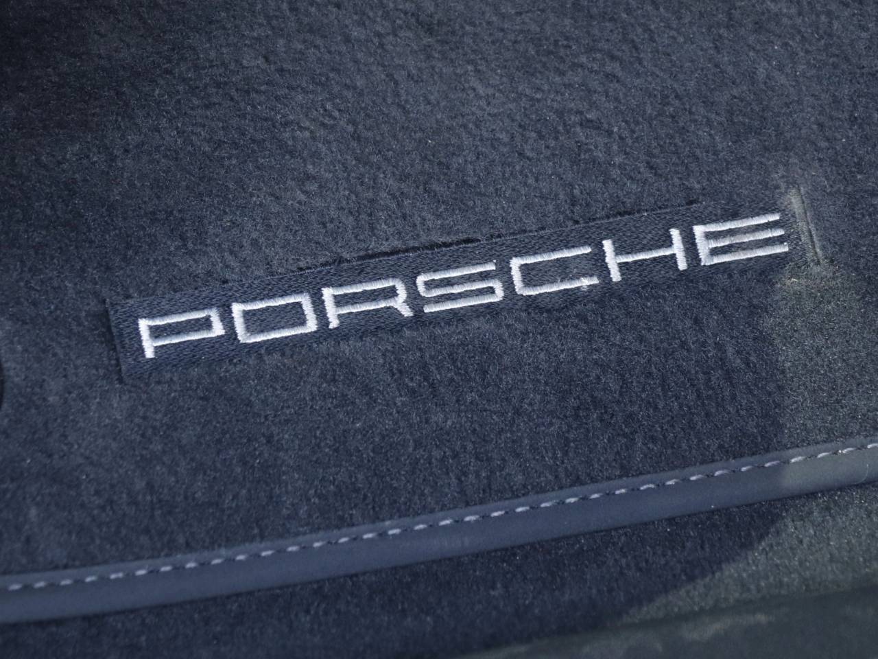 Taycan TURBO S SPORT TURISMO image 30