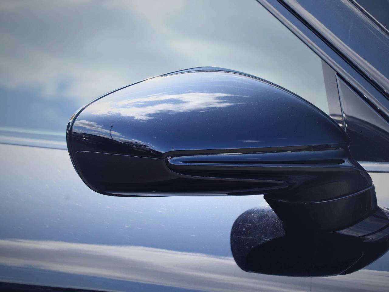 Taycan TURBO S SPORT TURISMO image 12