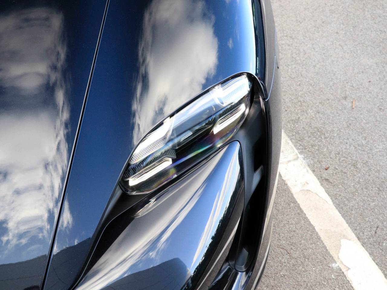 Taycan TURBO S SPORT TURISMO image 10