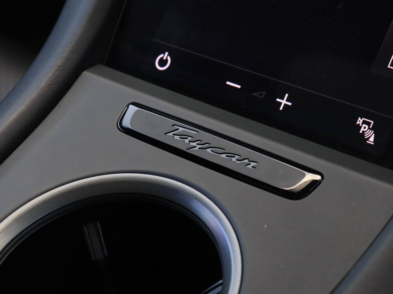 Taycan TURBO S SPORT TURISMO image 34