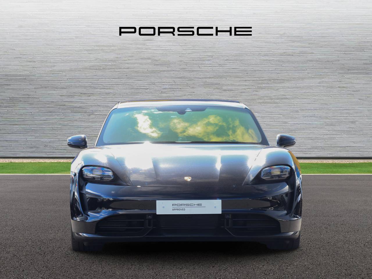 Taycan TURBO S SPORT TURISMO image 07