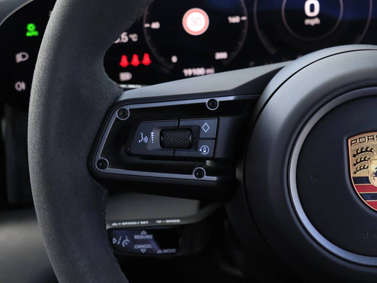 Taycan TURBO S SPORT TURISMO image 19