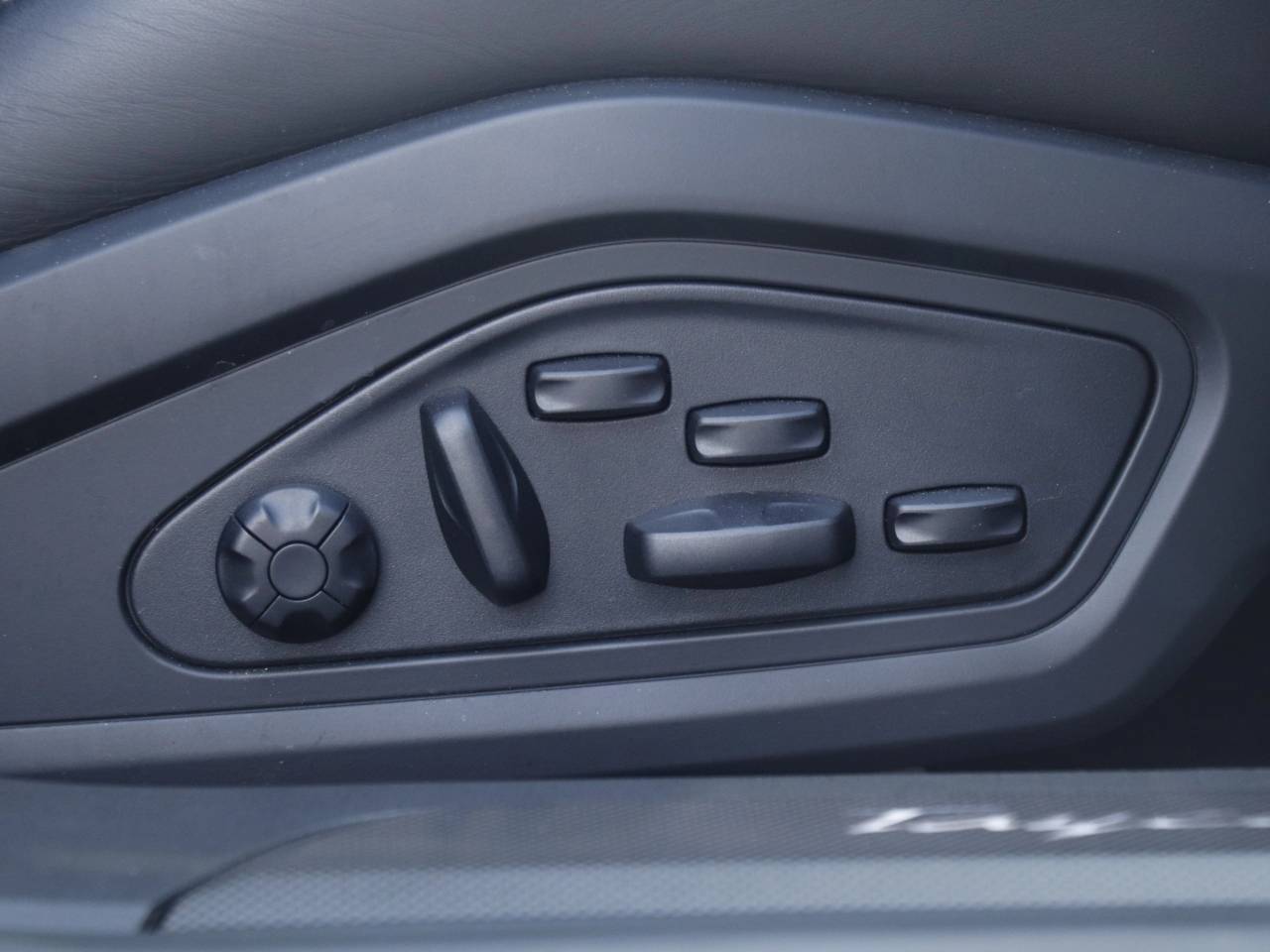 Taycan TURBO S SPORT TURISMO image 36