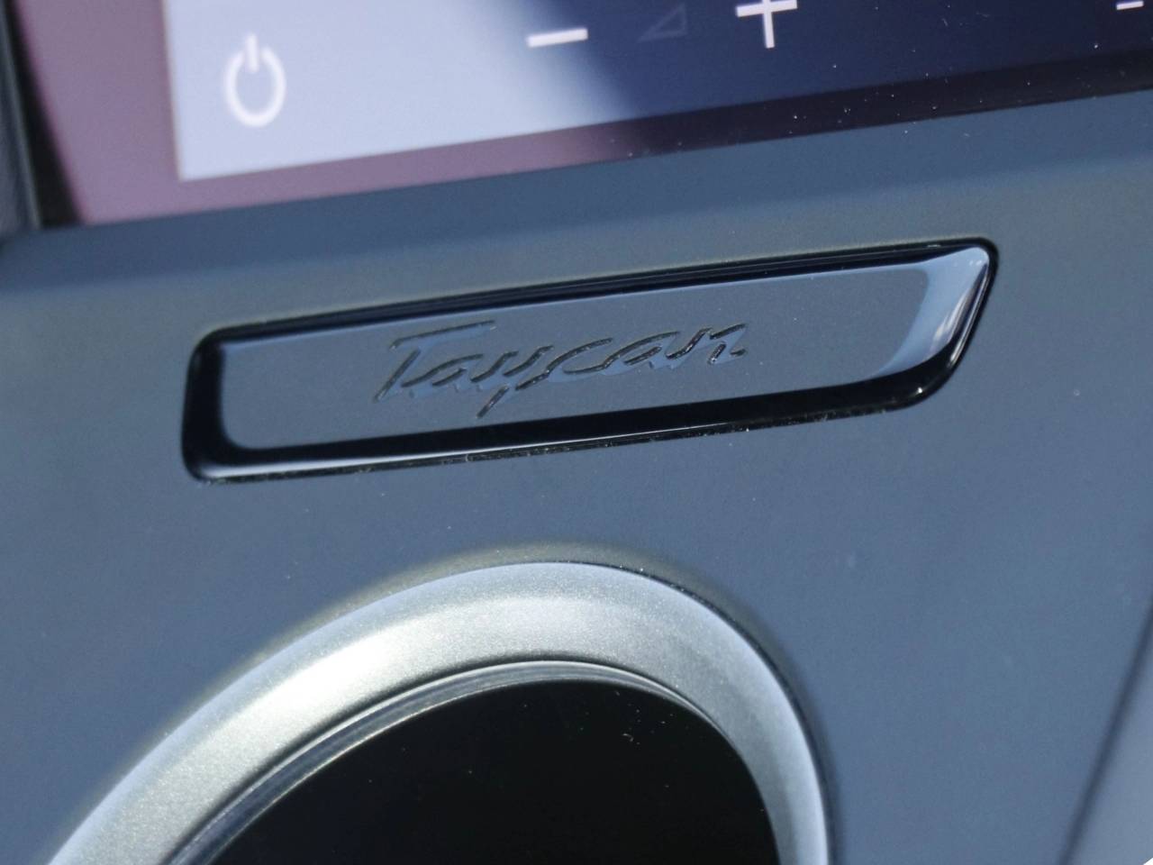 Taycan TURBO S SPORT TURISMO image 28