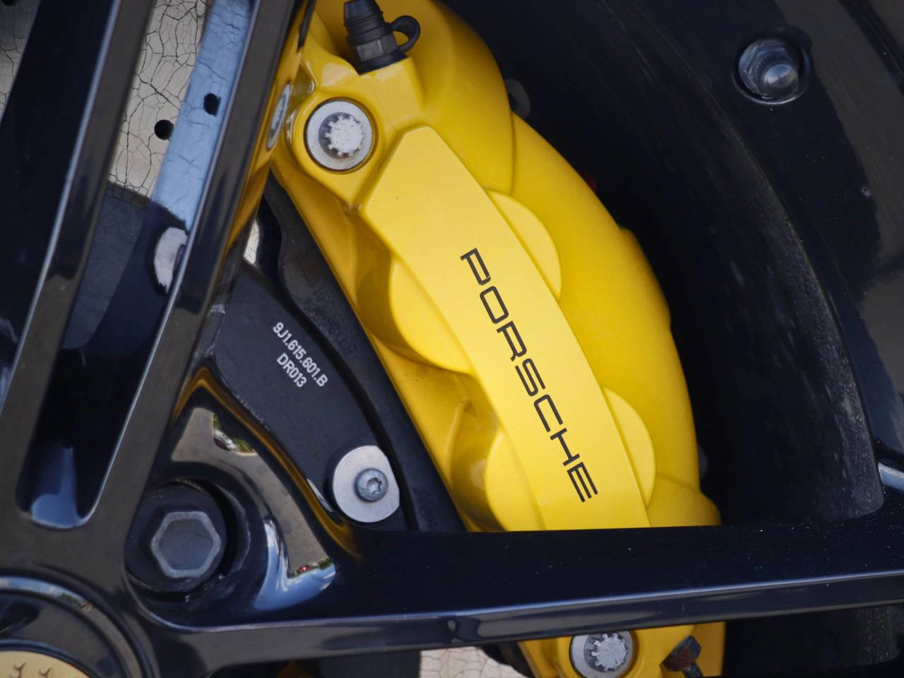 Taycan TURBO S SPORT TURISMO image 40