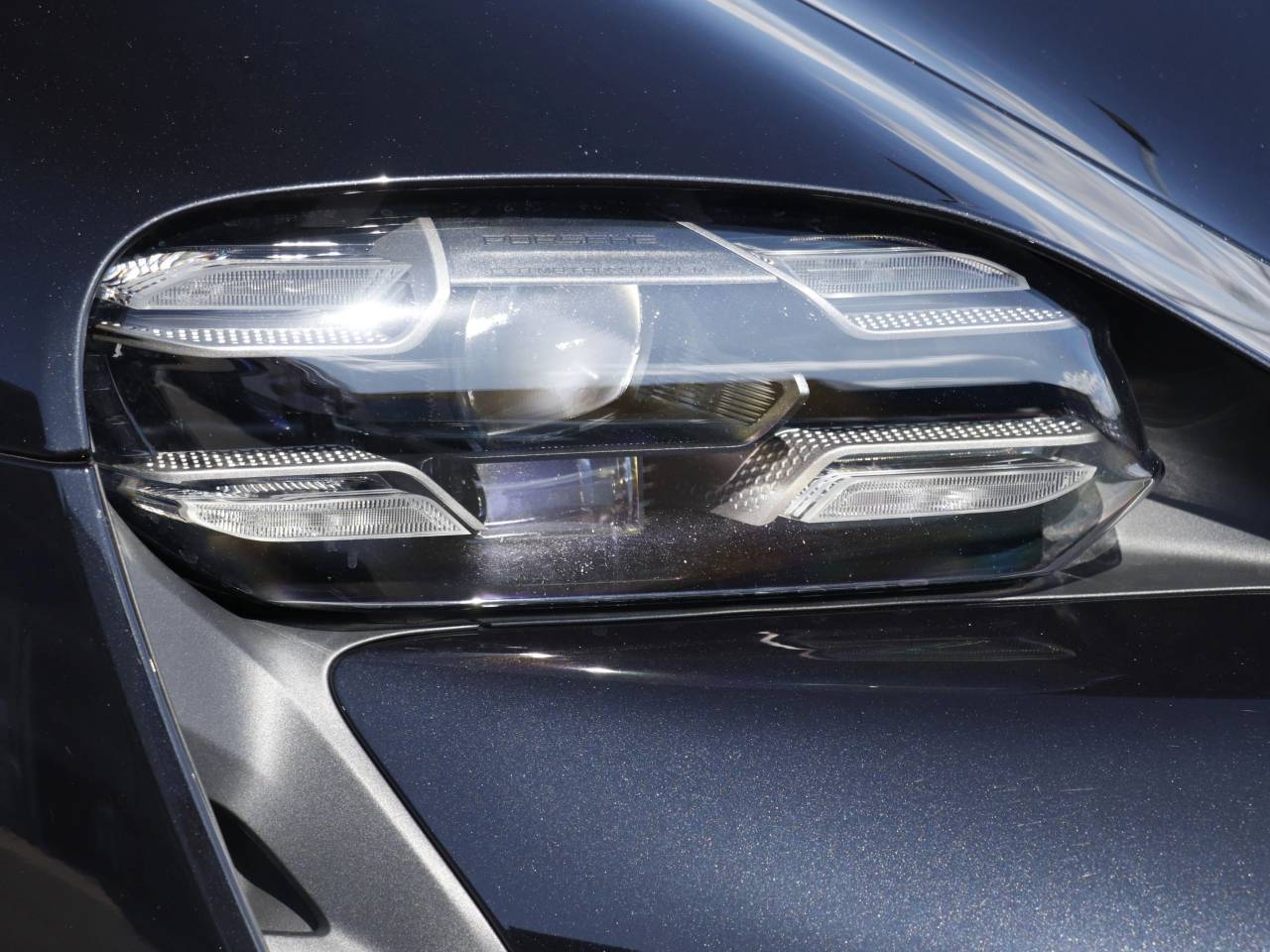 Taycan TURBO S SPORT TURISMO image 16