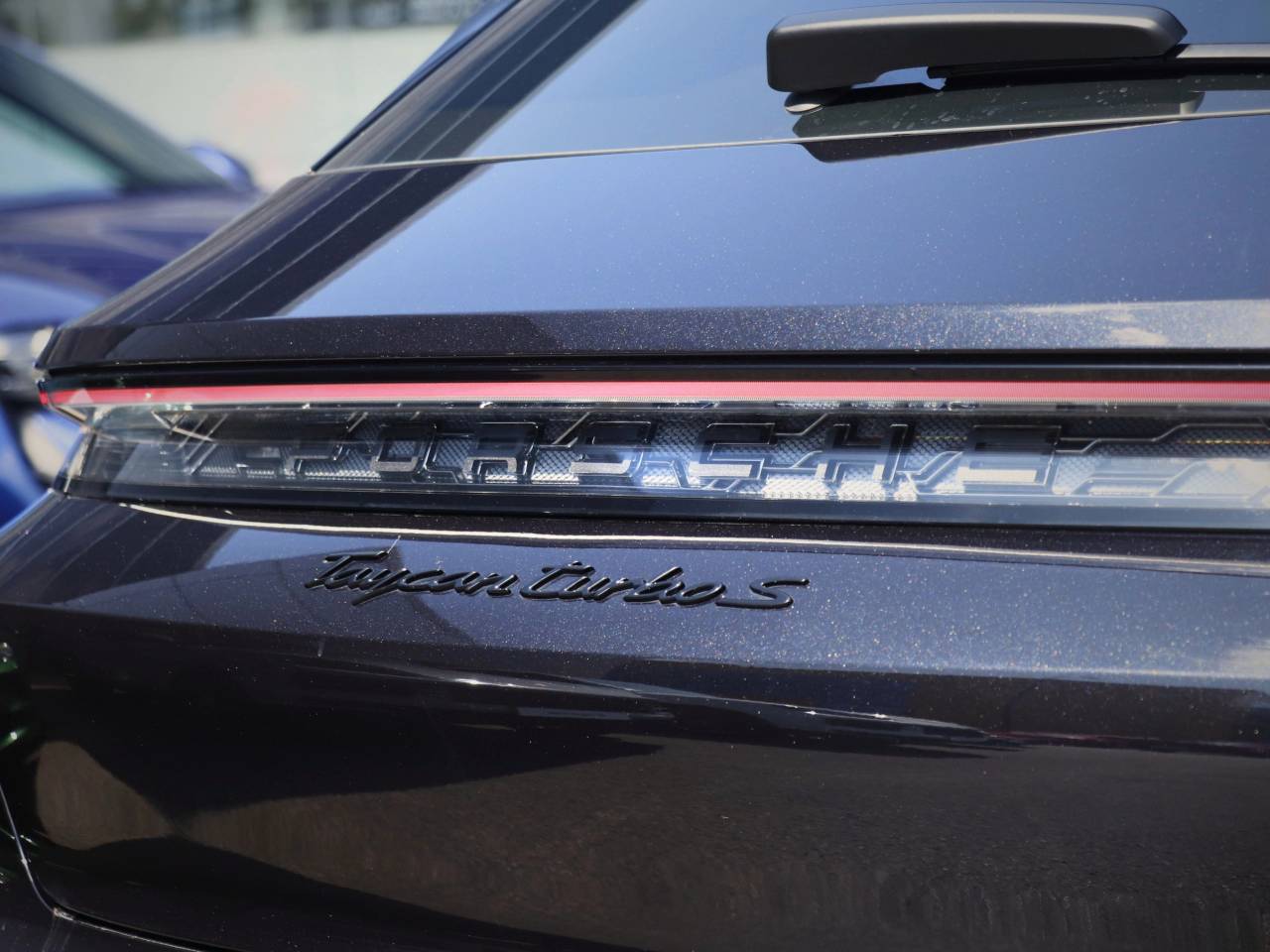 Taycan TURBO S SPORT TURISMO image 15