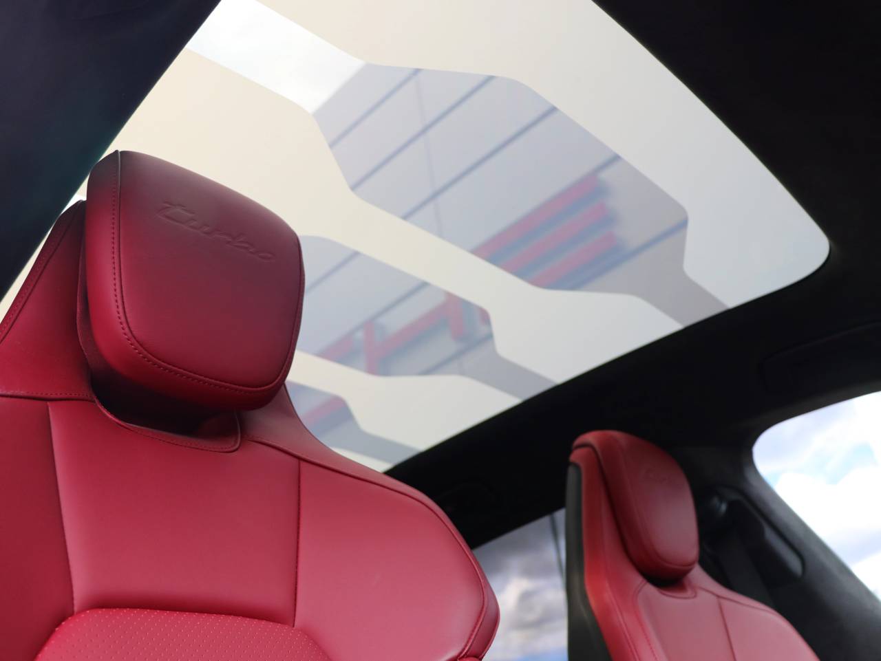 Taycan TURBO SPORT TURISMO (1) image 45