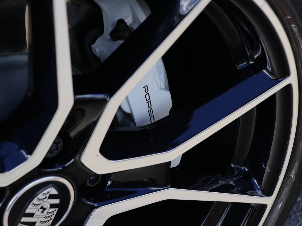 Taycan TURBO SPORT TURISMO (1) image 24