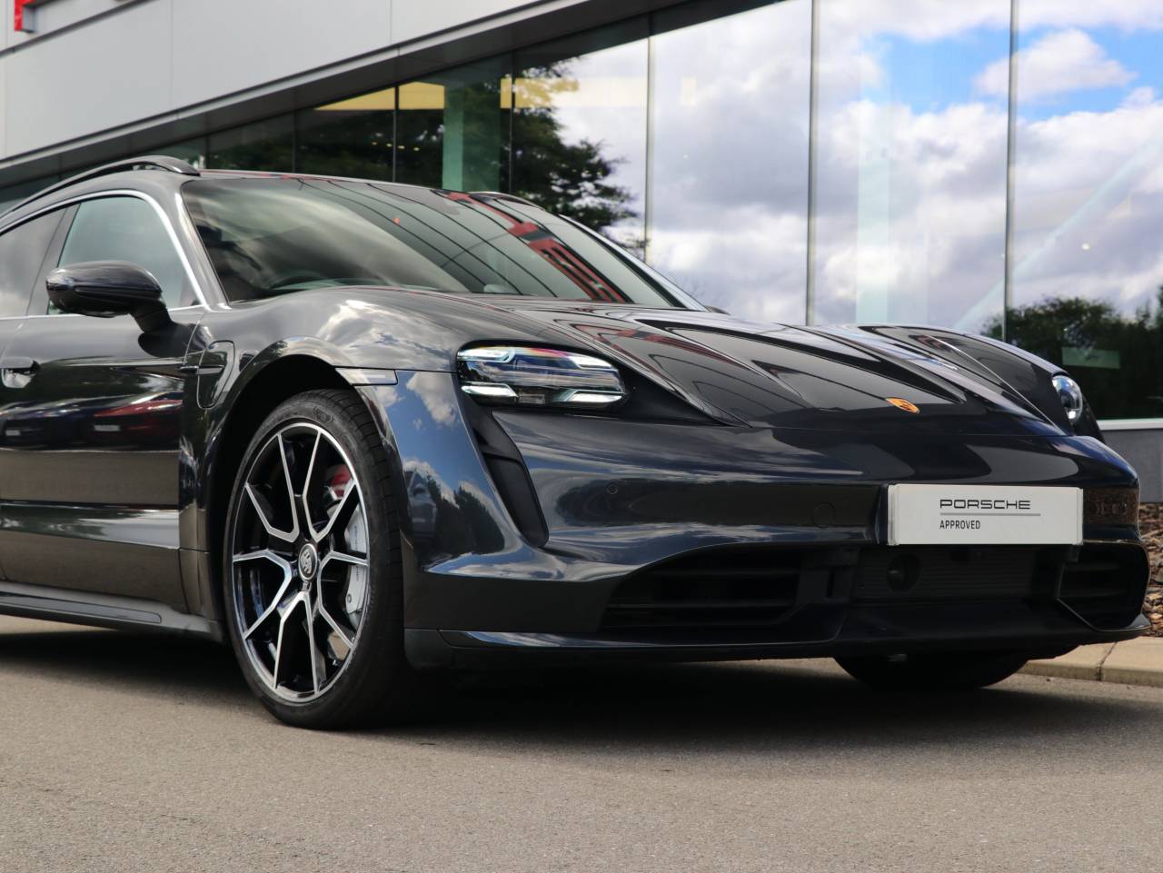 Taycan TURBO SPORT TURISMO (1) image 14
