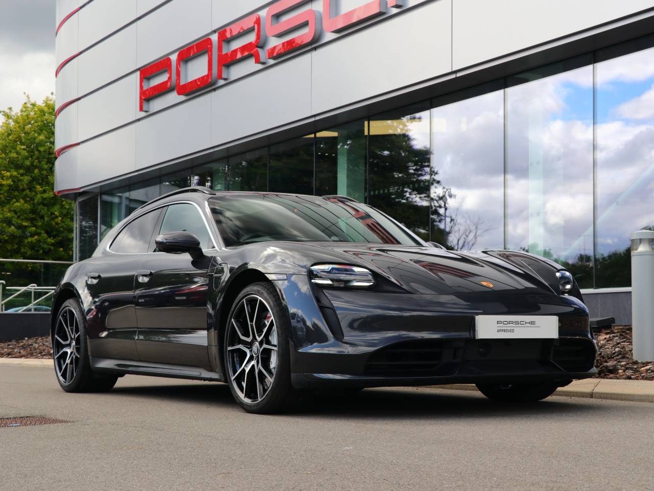 Taycan TURBO SPORT TURISMO (1) image 12