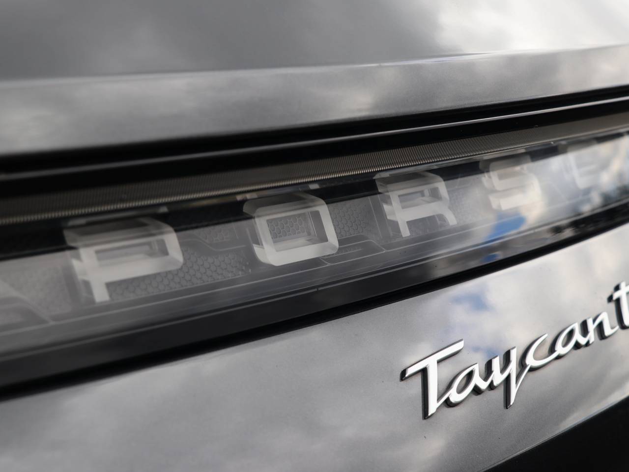 Taycan TURBO SPORT TURISMO (1) image 20