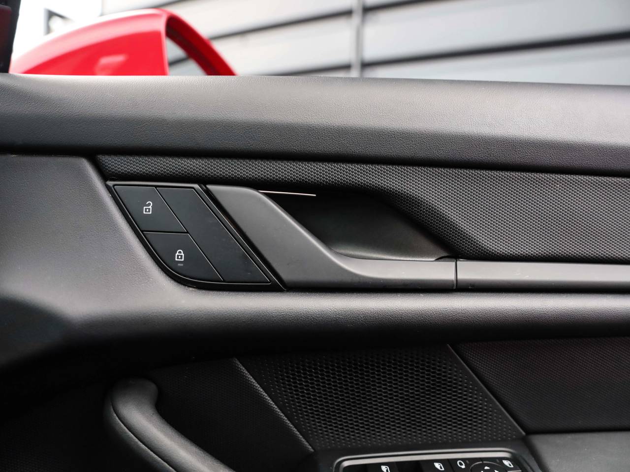 Taycan 4 CROSS TURISMO (7) image 28