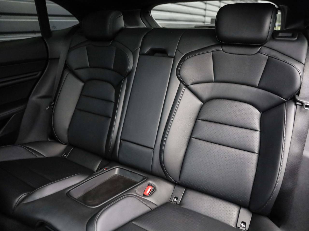 Taycan 4 CROSS TURISMO (7) image 17