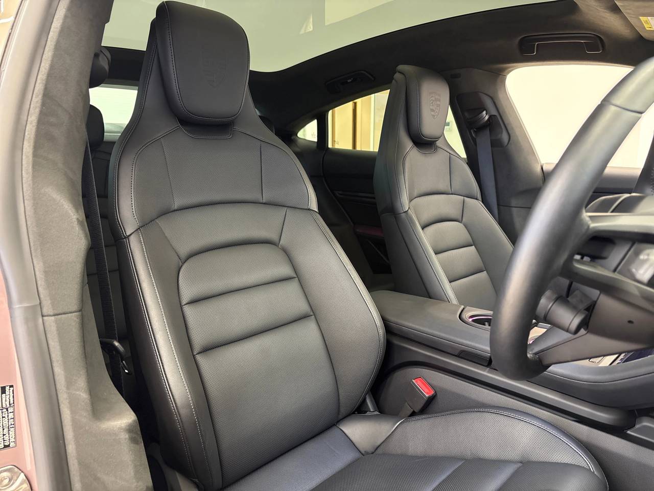 Taycan 4S (2) image 05