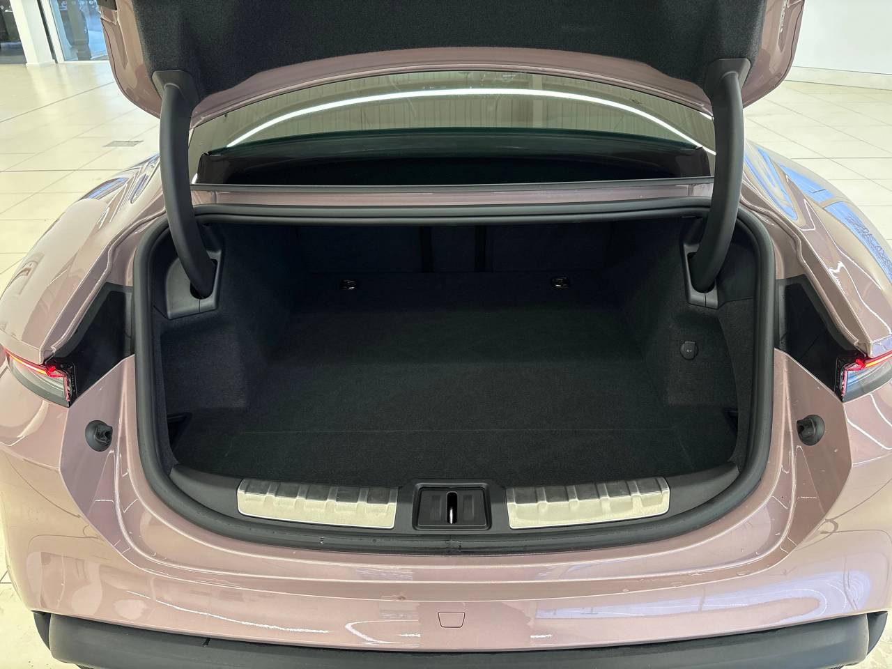 Taycan 4S (2) image 47