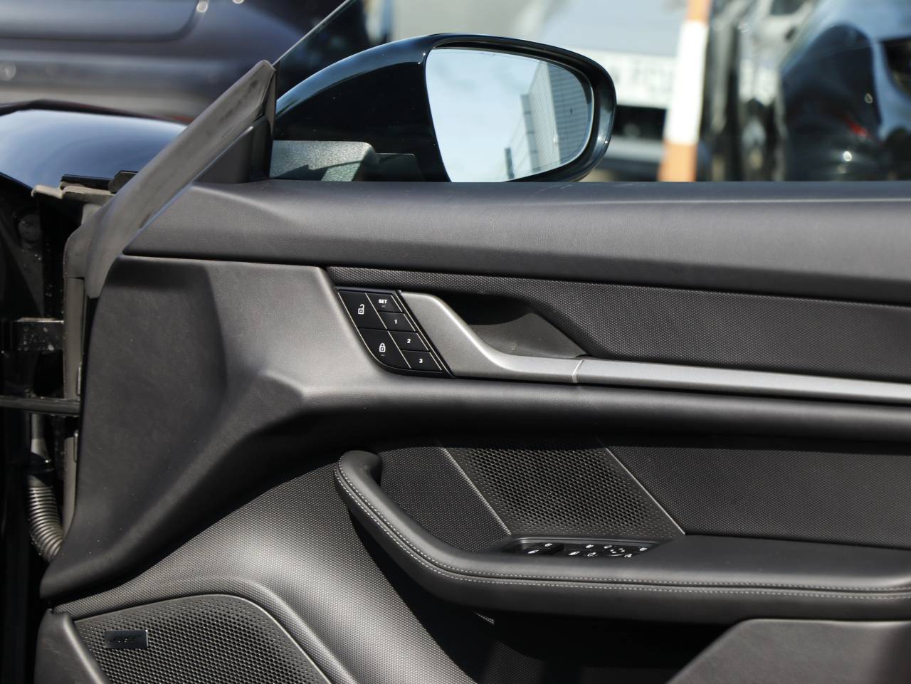 Taycan 4S SPORT TURISMO (3) image 37