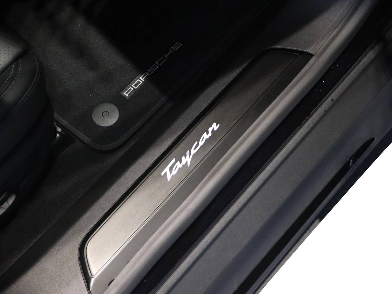 Taycan (22) image 19