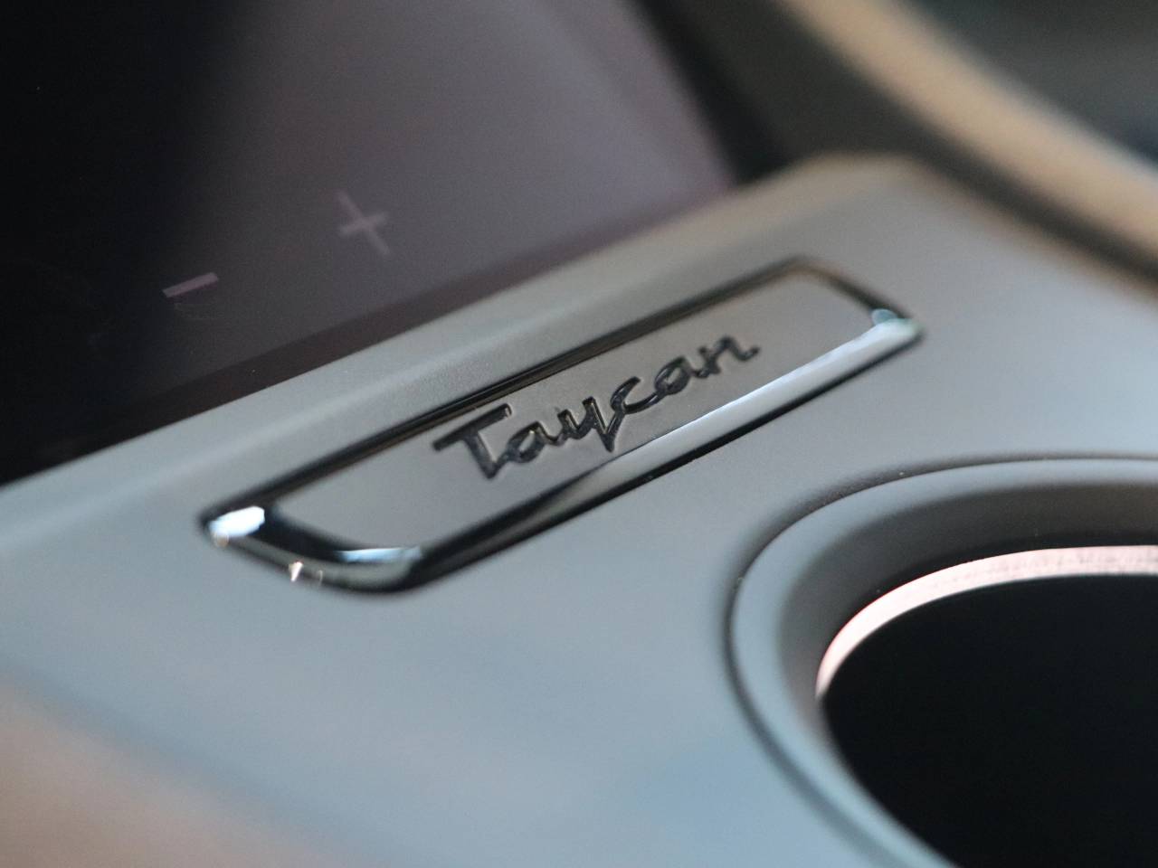 Taycan 4S (79KWH) (9) image 33