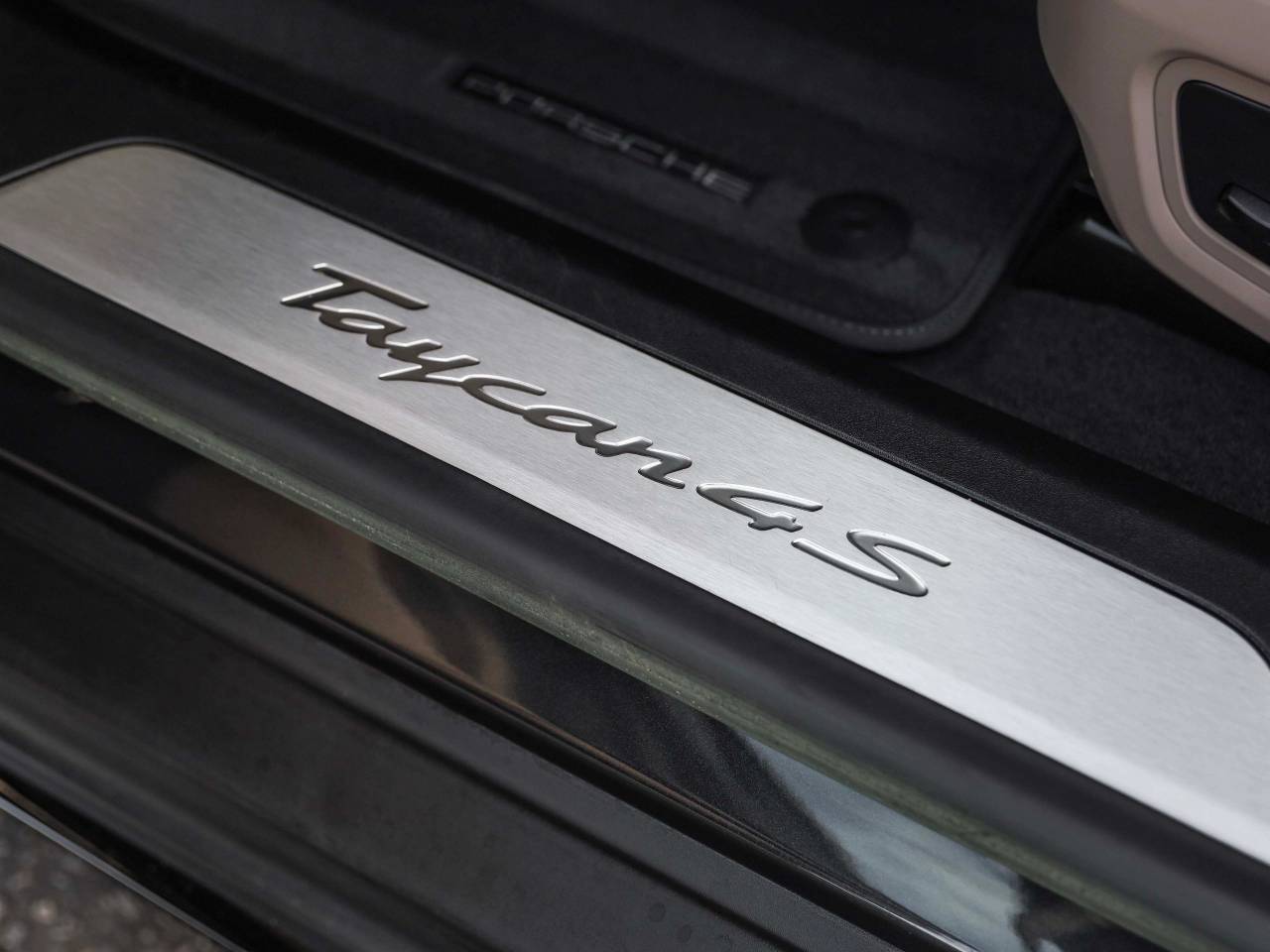 Taycan 4S CROSS TURISMO (22) image 38