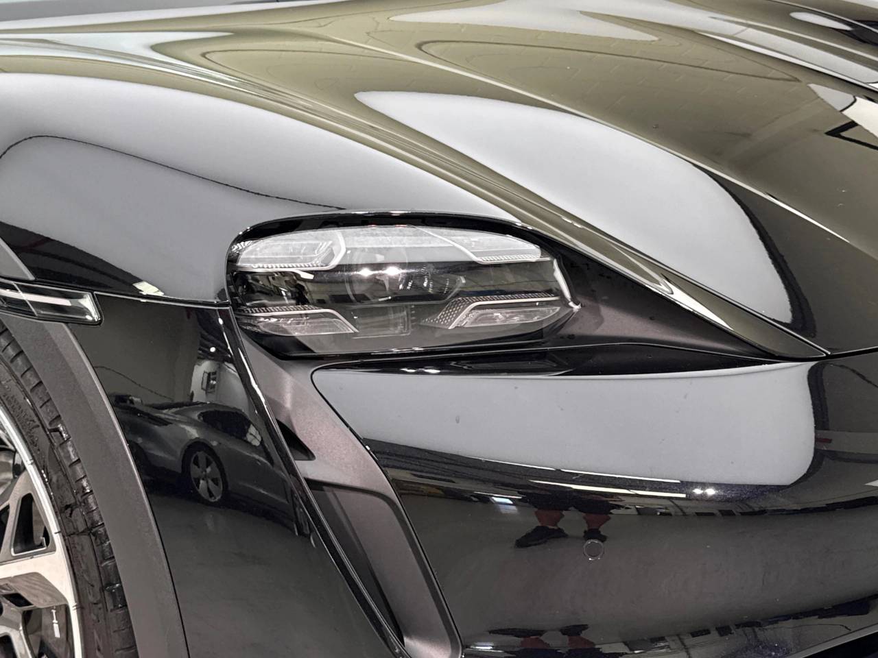 Taycan TURBO CROSS TURISMO (9) image 33