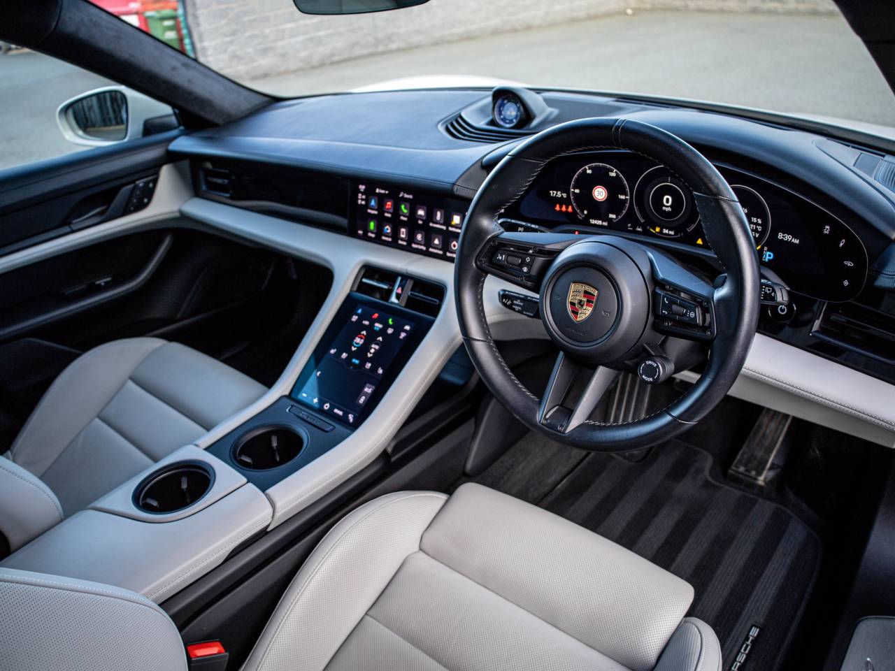 Taycan TURBO CROSS TURISMO (6) image 04