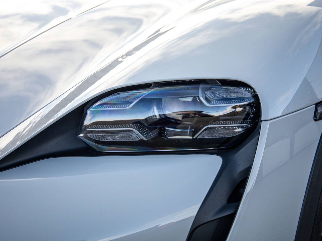 Taycan TURBO CROSS TURISMO (6) image 11