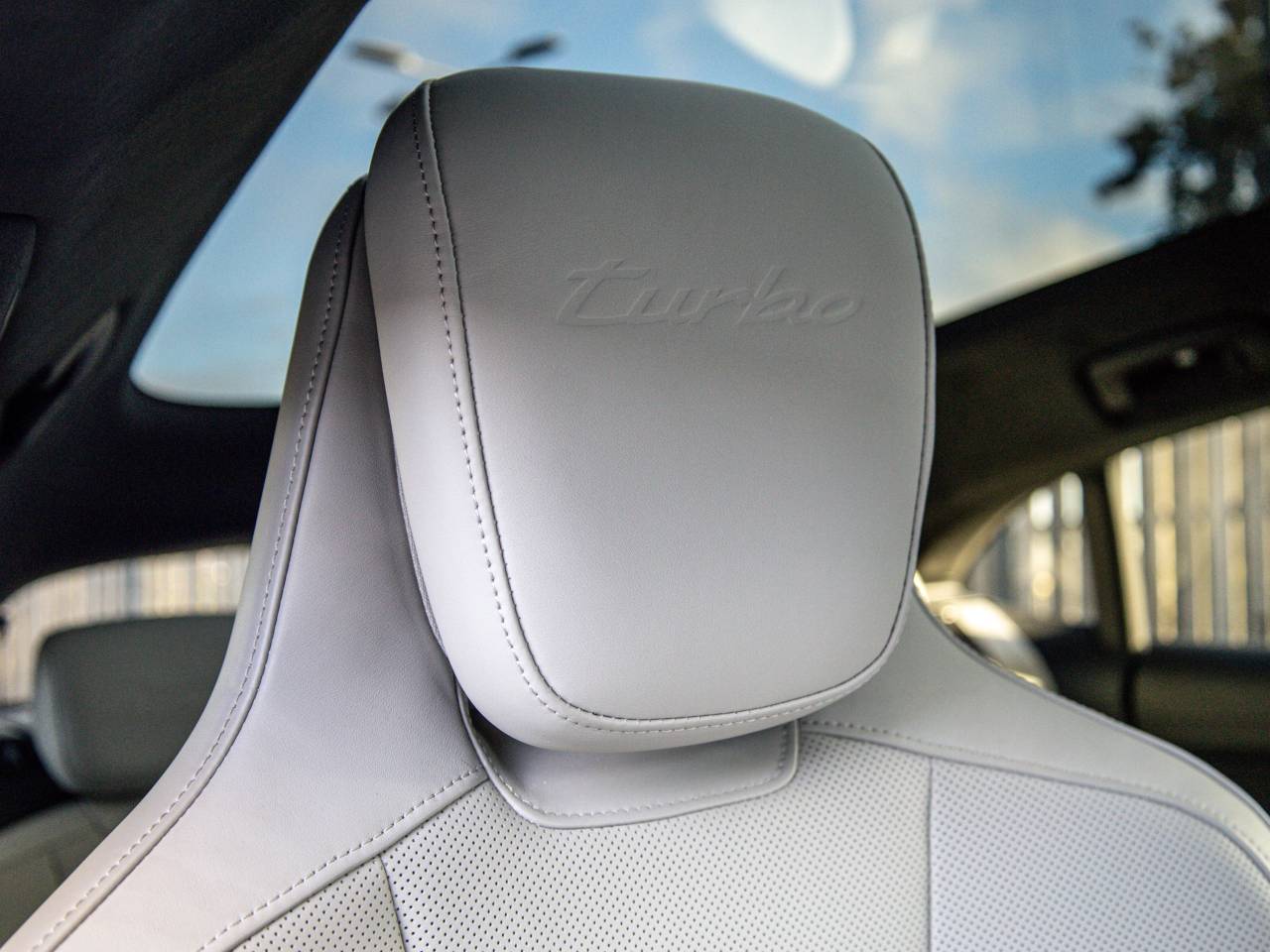 Taycan TURBO CROSS TURISMO (6) image 23