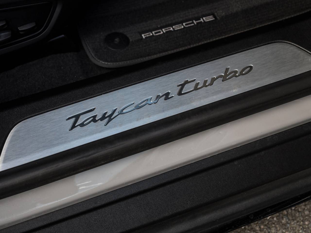 Taycan TURBO CROSS TURISMO (6) image 32