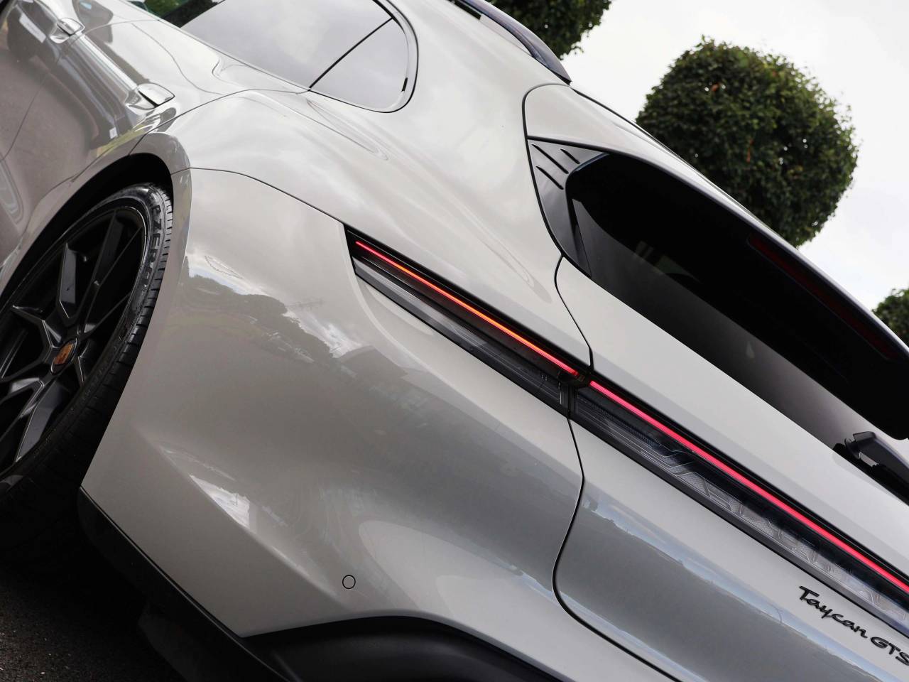 Taycan GTS SPORT TURISMO (22) image 10