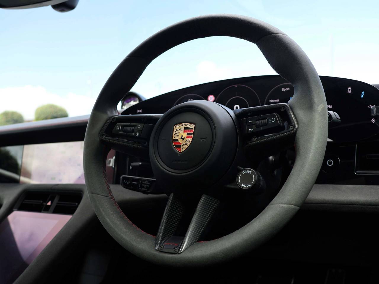 Taycan GTS SPORT TURISMO (22) image 16