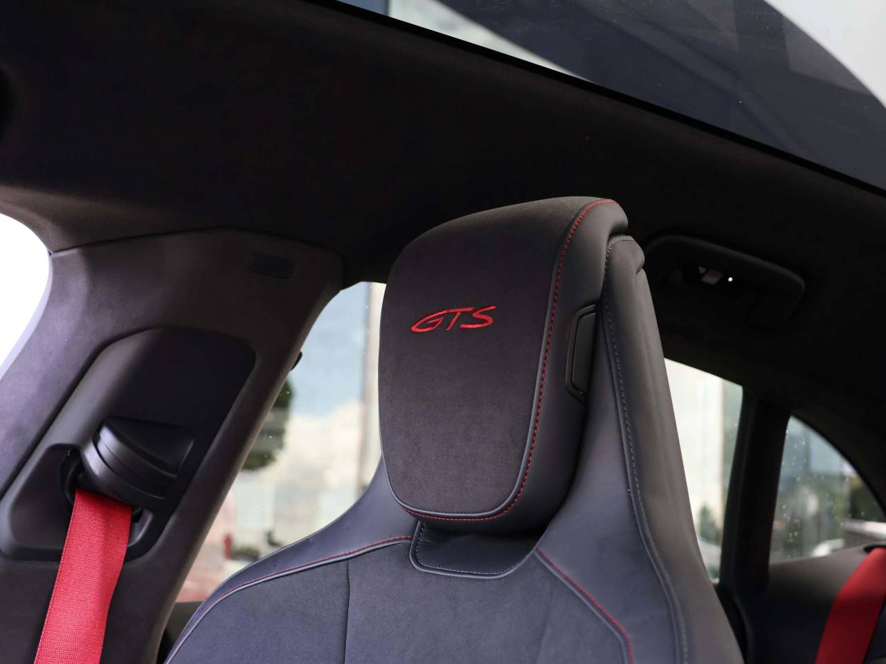 Taycan GTS SPORT TURISMO (22) image 29