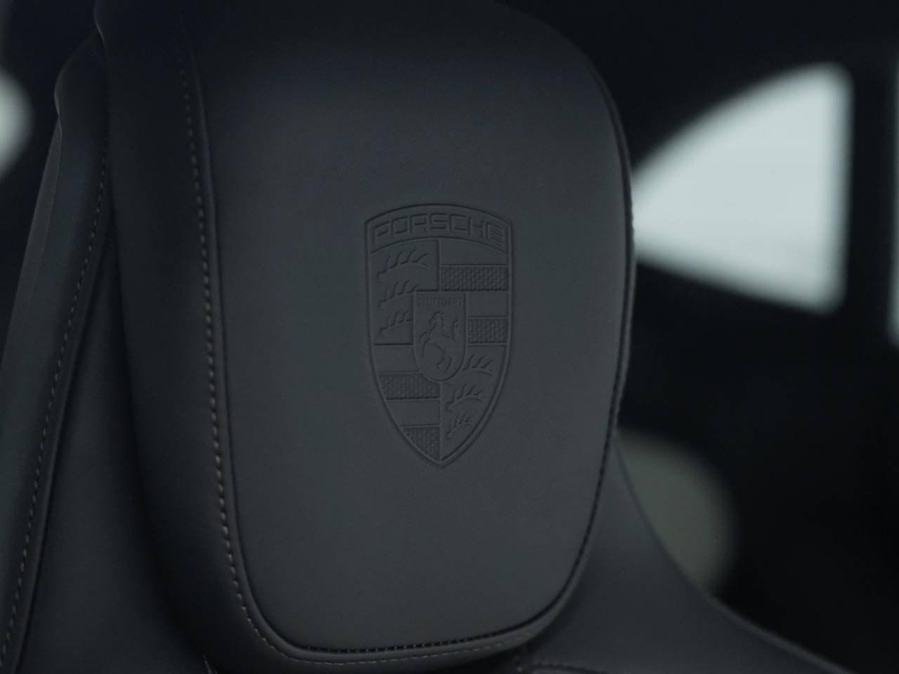 Taycan BASE SPORT TURISMO image 39