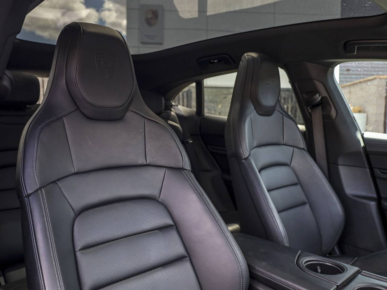 Taycan 4S SPORT TURISMO (5) image 05