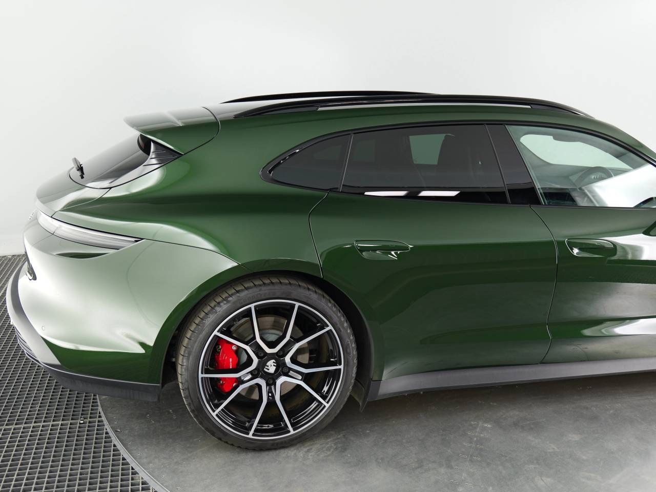 Taycan 4S SPORT TURISMO (9) image 17